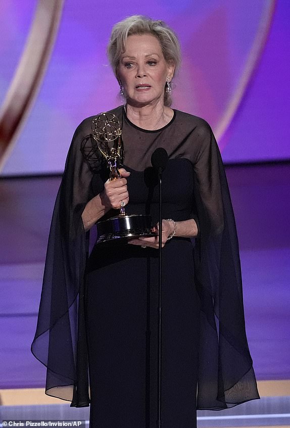 Jean Smart accepts the award for outstanding lead actress in a comedy series for "Hacks" during the 76th Primetime Emmy Awards on Sunday, Sept. 15, 2024, at the Peacock Theater in Los Angeles. (AP Photo/Chris Pizzello)